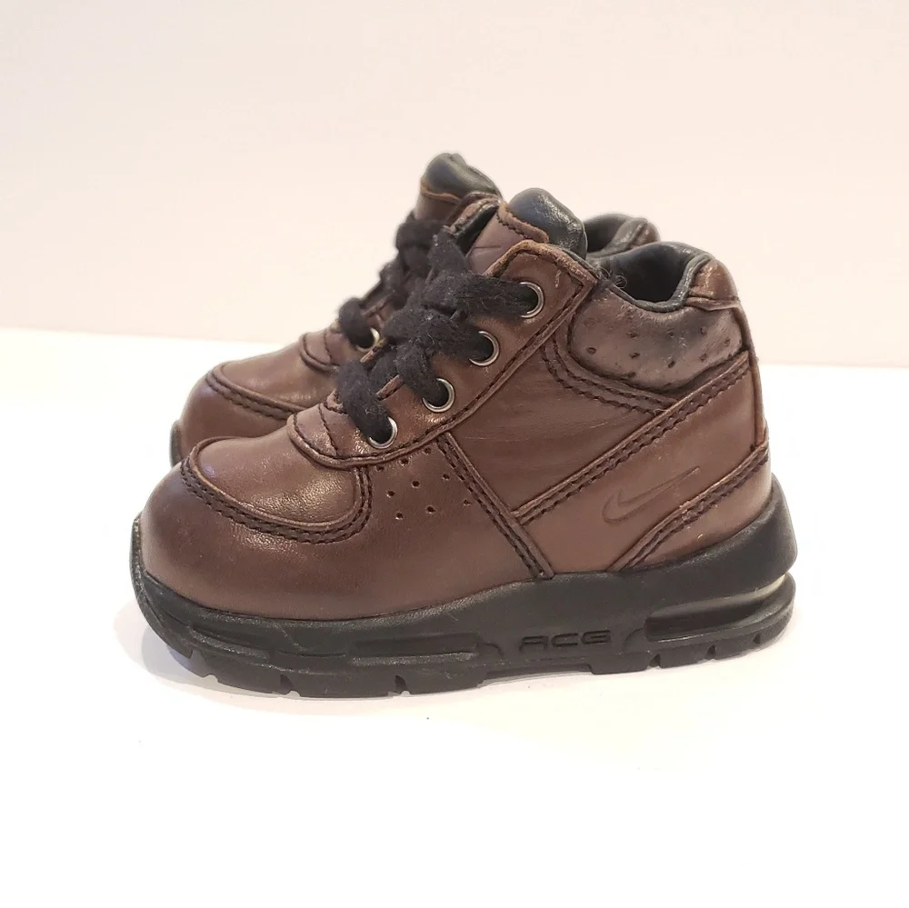Nike ACG Air Goadome Sneakers infant baby size 5c like new waterproof bo…